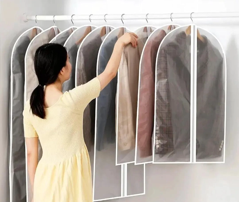 JUEGO DE 5 BOLSAS TRANSPARENTES PARA ALMACENAMIENTO DE ROPA - 5