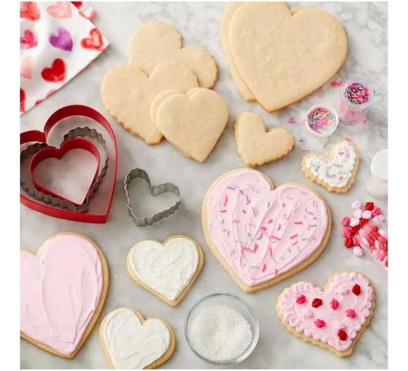 SET DE 6 MOLDES PARA GALLETAS CON FORMAS DE CORAZON EN VARIOS TAMAÑOS - 7