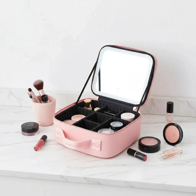 BOLSO DE MAQUILLAJE CON ESPEJO LED RECARGABLE Y COMPARTIMENTOS - 5