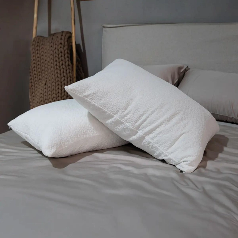 ALMOHADA QUEEN CON RELLENO DE MICROFIBRA Y CUBIERTA FRESCA Y LIVIANA - 3