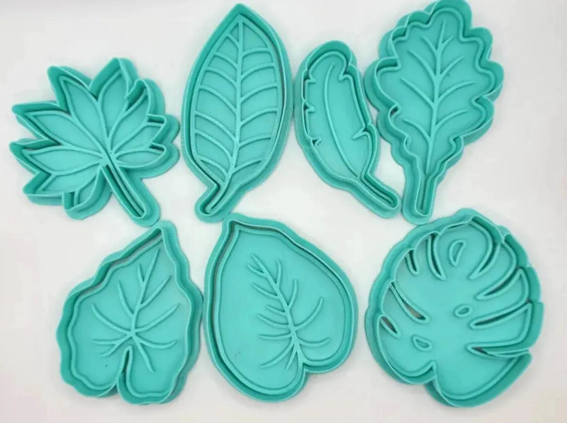SET DE 7 CORTADORES PARA GALLETAS CON DISEÑO DE HOJAS DE 8X7 CM - 2
