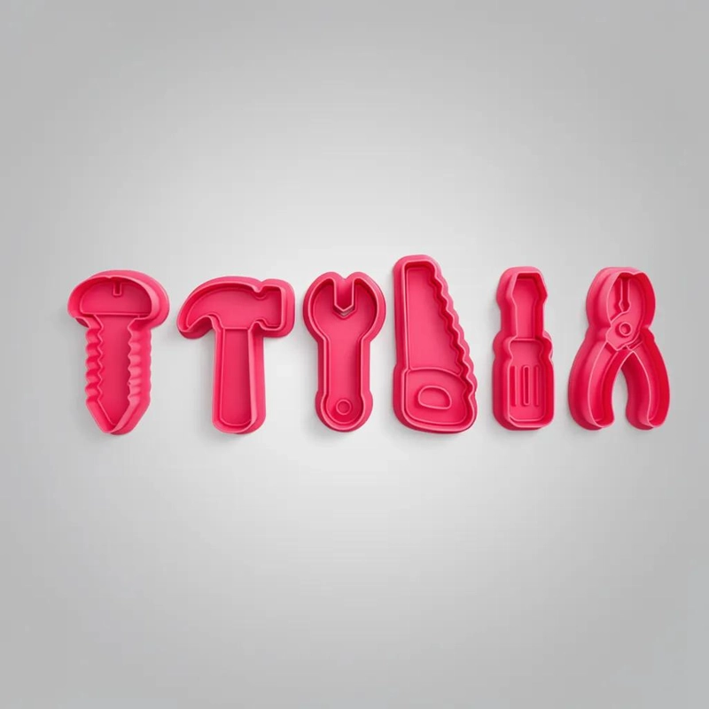 SET DE 6 CORTADORES DE GALLETAS CON DISEÑO DE HERRAMIENTAS PARA REPOSTERIA - 4