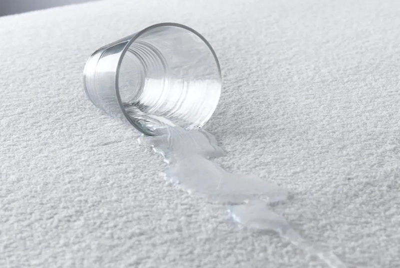 CUBRE COLCHON IMPERMEABLE PARA 1 PLAZA CON FALDON AJUSTABLE - 3