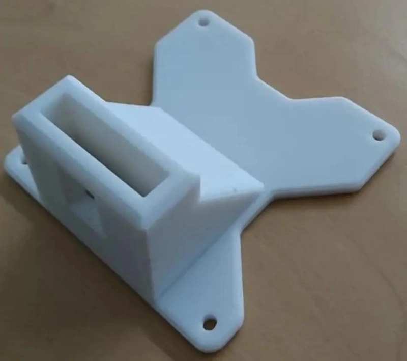 ADAPTADOR VESA PARA MONITORES DE 24 Y 27 PULGADAS - 3