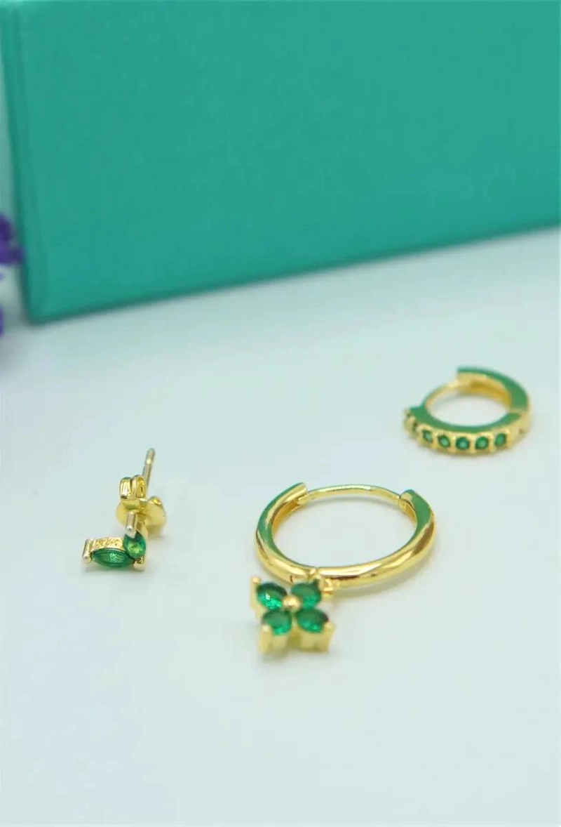 PACK DE AROS ANTONIA ZIRCONIA VERDE CON CHAPADO EN ORO 18K - 2
