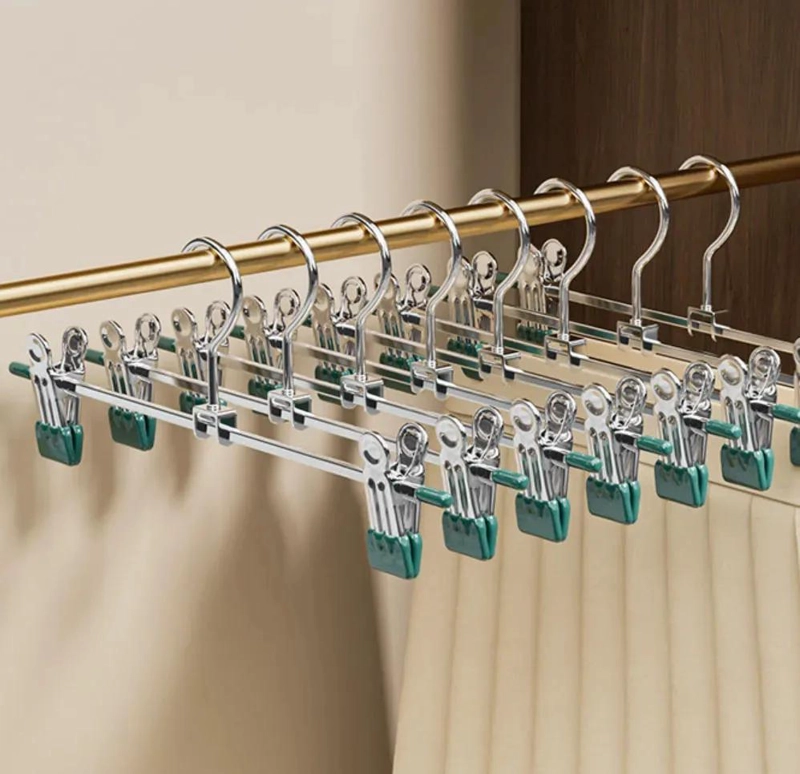 30 PIEZAS DE GANCHOS METALICOS PARA ROPA CON PINZAS ANTIDESLIZANTES - 5