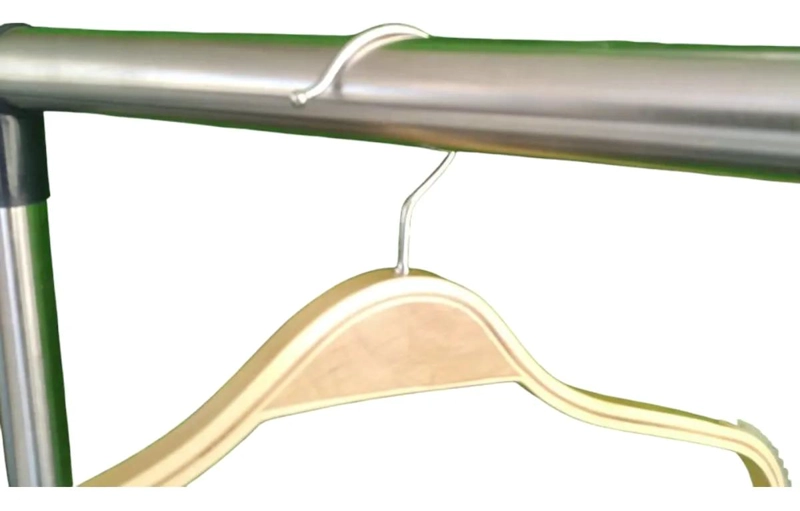 PACK DE 10 COLGADORES DE MADERA ELEGANTES Y FUNCIONALES - 2