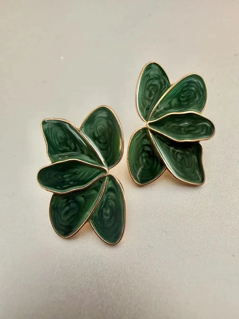 AROS DE ACERO BAÑADOS EN VERDE CON DISEÑO FLORAL ELEGANTE - 4