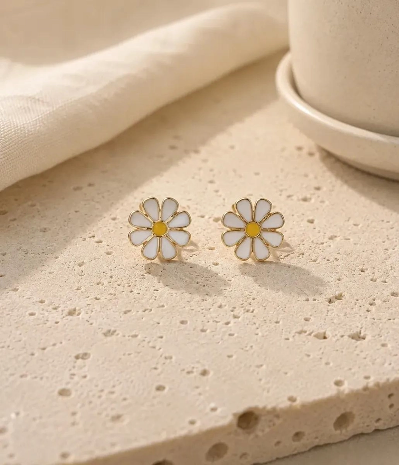 AROS ENCHAPADOS EN ORO 18K CON DISEÑO DE MARGARITA - 4