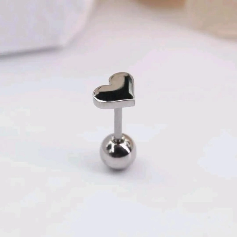AROS PEQUEÑOS PARA NIÑA EN FORMA DE CORAZON CON TOPE DE ACERO QUIRURGICO Y BAÑO - 4