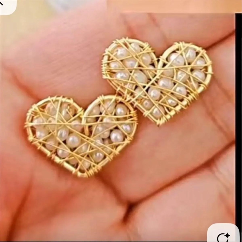 AROS DE CORAZON CON PIEDRAS ROJAS HECHOS A MANO EN ALAMBRISMO - 2