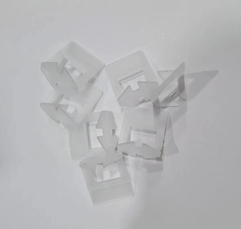 CLIPS NIVELADORES PLASTICOS 4CM X 3.6CM PACK 500 - 3