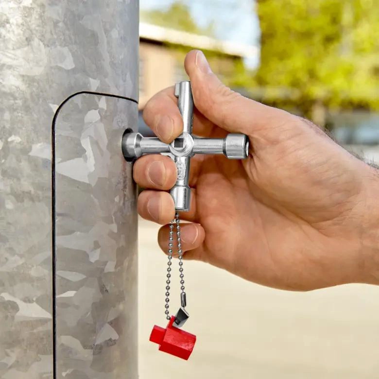 LLAVE MULTIFUNCIONAL PARA ARMARIOS DE CONTROL Y VALVULAS - 3