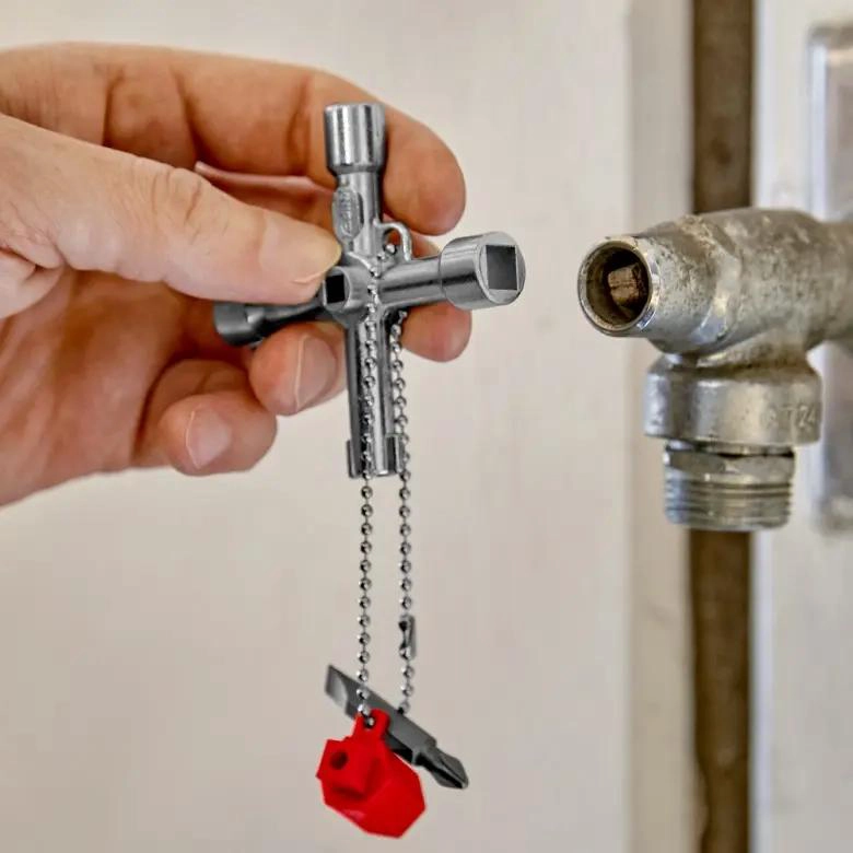 LLAVE MULTIFUNCIONAL PARA ARMARIOS DE CONTROL Y VALVULAS - 4