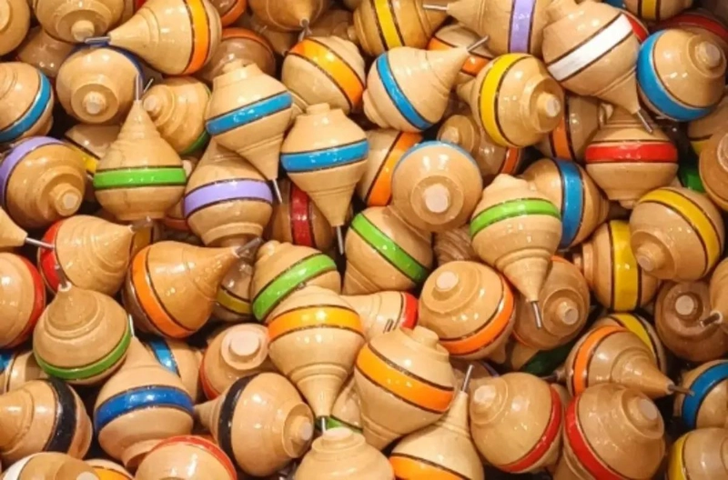 PACK DE 12 TROMPOS DE MADERA PARA JUEGOS TRADICIONALES - 3