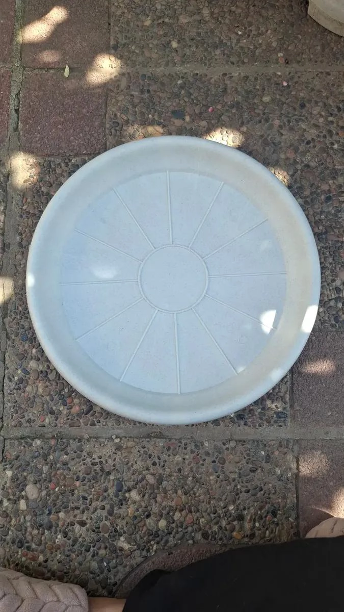 PLATO PARA MACETERO REDONDO INTERIOR DE 31 CM - 3