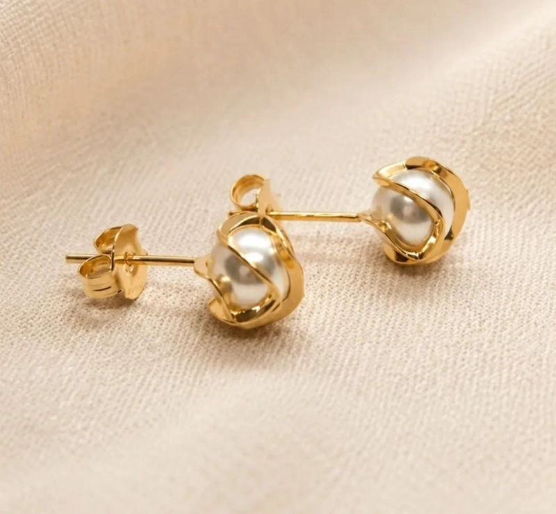 AROS ELEGANTES DE PERLA SINTE TICA ENCHAPADOS EN ORO 18K - 6