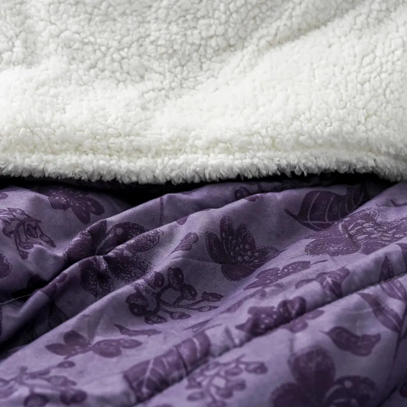 PLUMON SHERPA 2 PLAZAS EN TONOS LILAS CON ESTAMPADO FLOREADO - 3