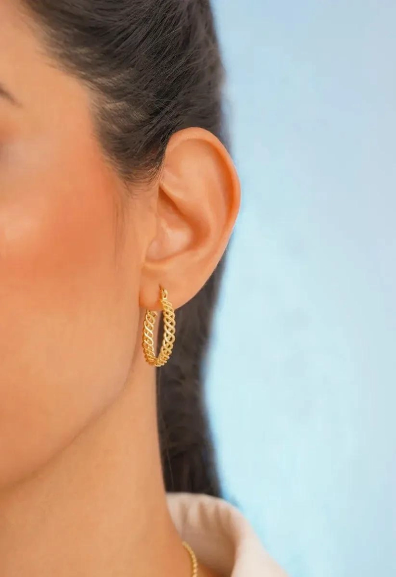 AROS CANDONGA DE ORO LAMINADO 18K CON DISEÑO ELEGANTE - 4