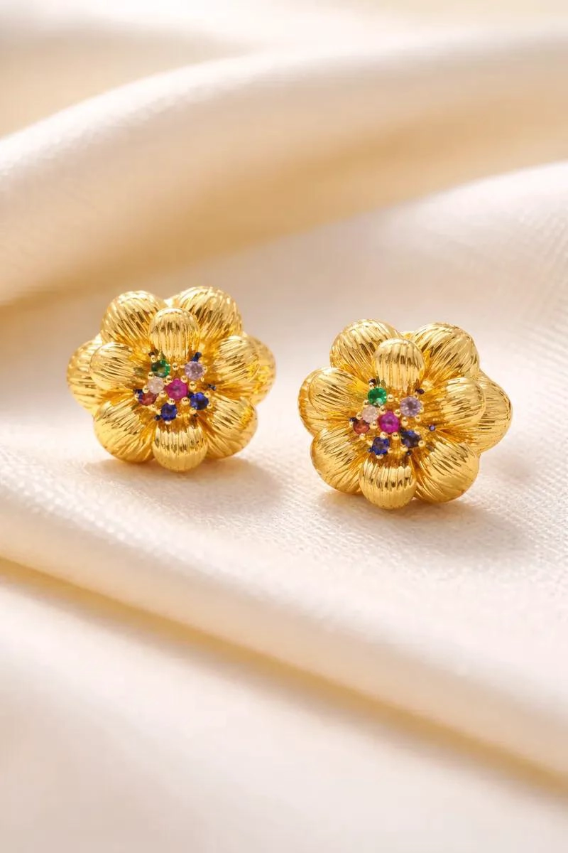 AROS FLORALES DORADOS ENCHAPADOS EN ORO 18K PARA MUJER - 1