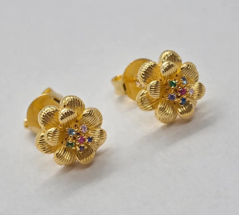AROS FLORALES DORADOS ENCHAPADOS EN ORO 18K PARA MUJER - 6