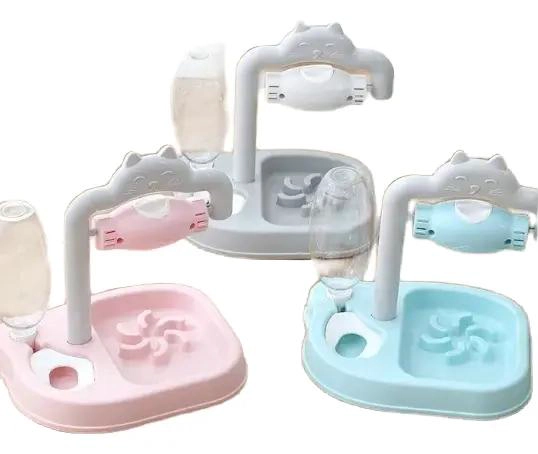PLATO INTERACTIVO CON DISPENSADOR DE AGUA Y JUGUETE PARA MASCOTAS - 2