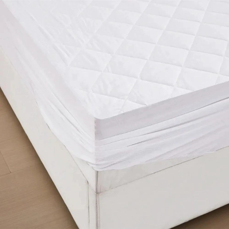 CUBRECOLCHON IMPERMEABLE PARA 1,5 PLAZAS CON PROTECCION - 1