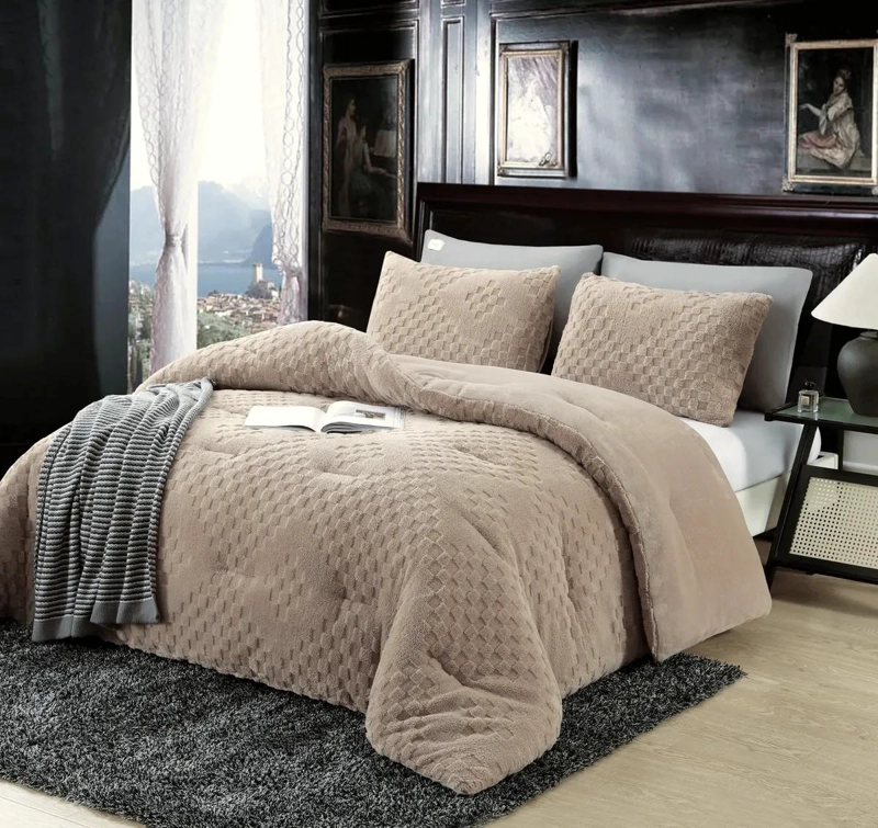 EDREDON REVERSIBLE ENGROSADO INVIERNO TEXTURA 3D KING - 10