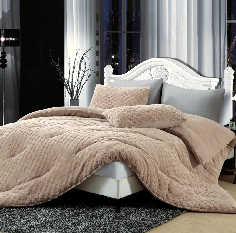 EDREDON REVERSIBLE ENGROSADO INVIERNO TEXTURA 3D KING - 3