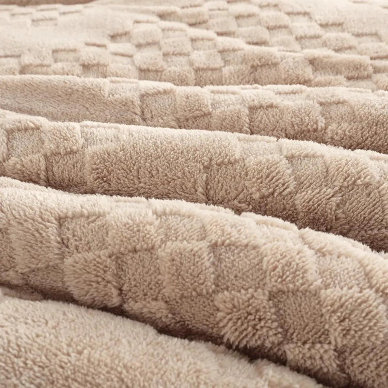 EDREDON REVERSIBLE ENGROSADO INVIERNO TEXTURA 3D KING - 8