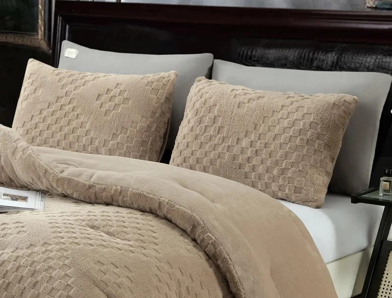 EDREDON REVERSIBLE ENGROSADO INVIERNO TEXTURA 3D KING - 9