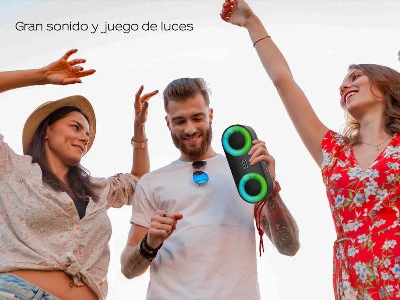PARLANTE PORTATIL BLUETOOTH IMPERMEABLE 20W CON RADIO FM - 2