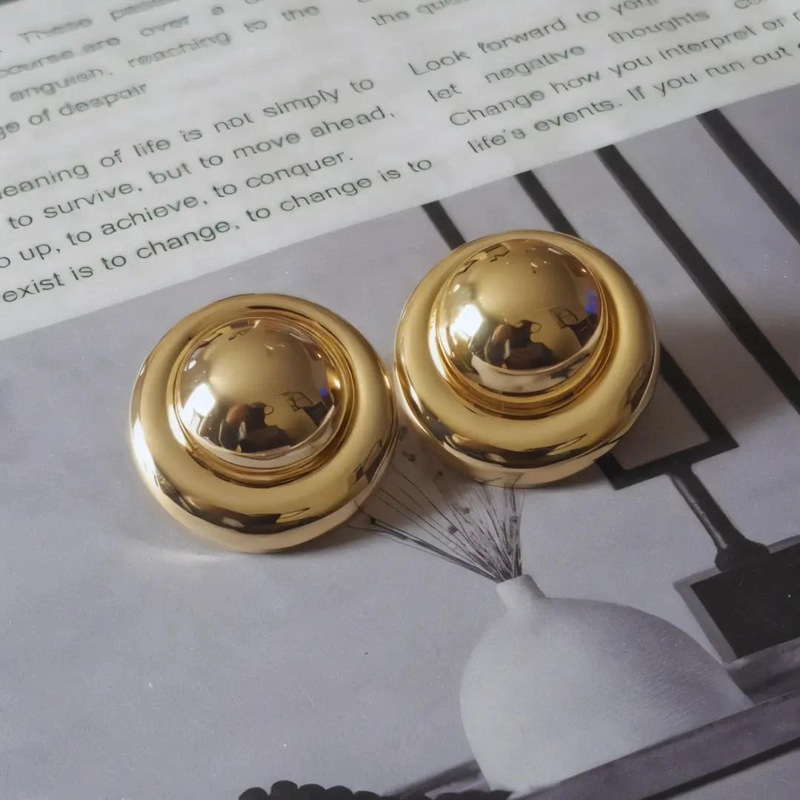 AROS ENCHAPADOS EN ORO BOTON TEXTURA LISA DE 2.5 CM - 3