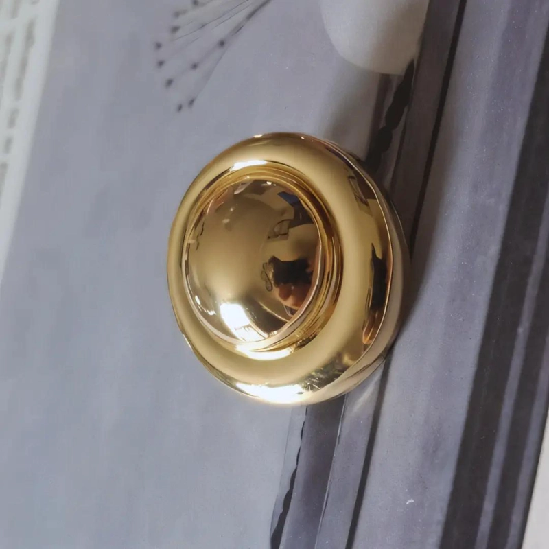 AROS ENCHAPADOS EN ORO BOTON TEXTURA LISA DE 2.5 CM - 7