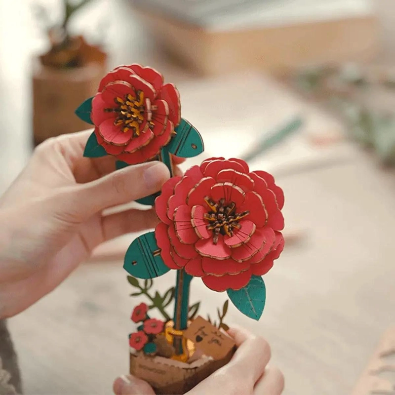 FLOR DE MADERA CAMELIA ROJA ARMABLE PARA DECORACION - 2