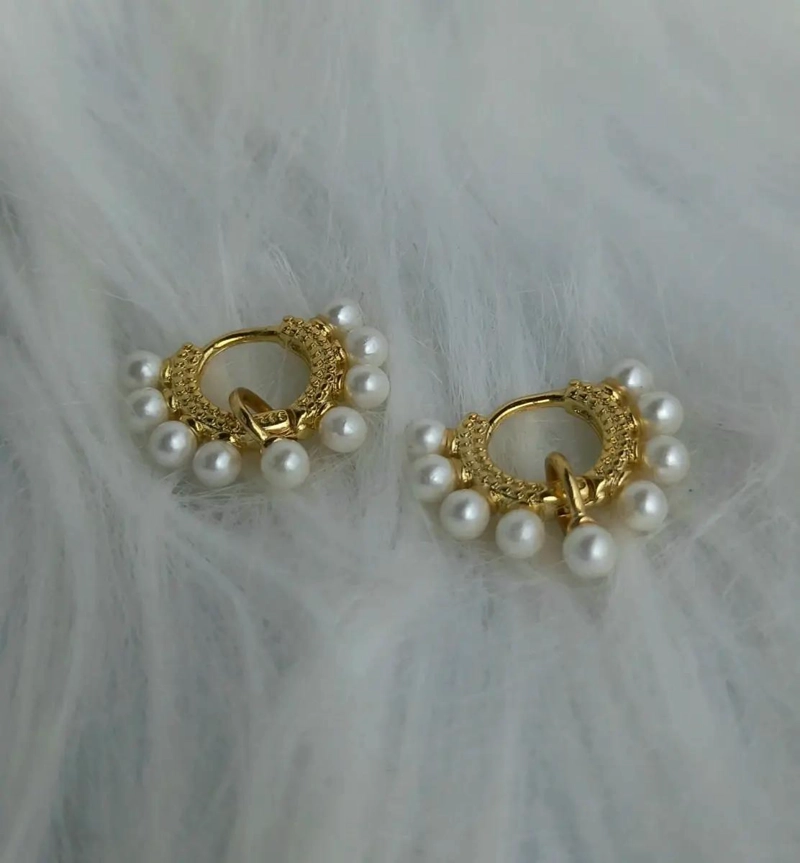 AROS DE PLATA S925 CON PERLAS BLANCAS Y BAÑO EN ORO - 3