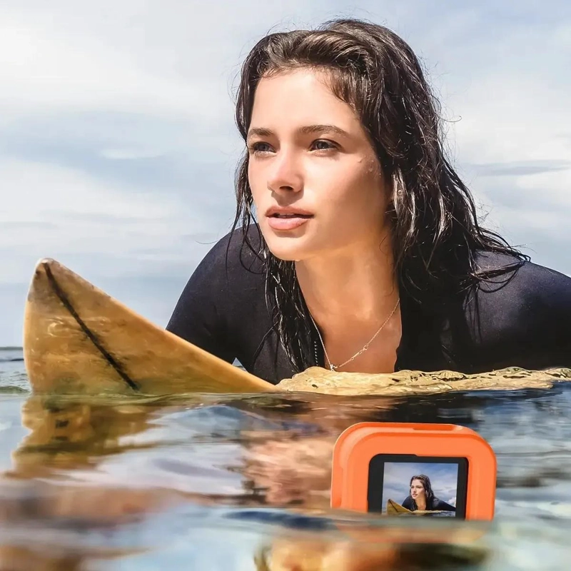 FUNDA FLOTANTE NARANJA PARA CAMARAS DE ACCION - 5