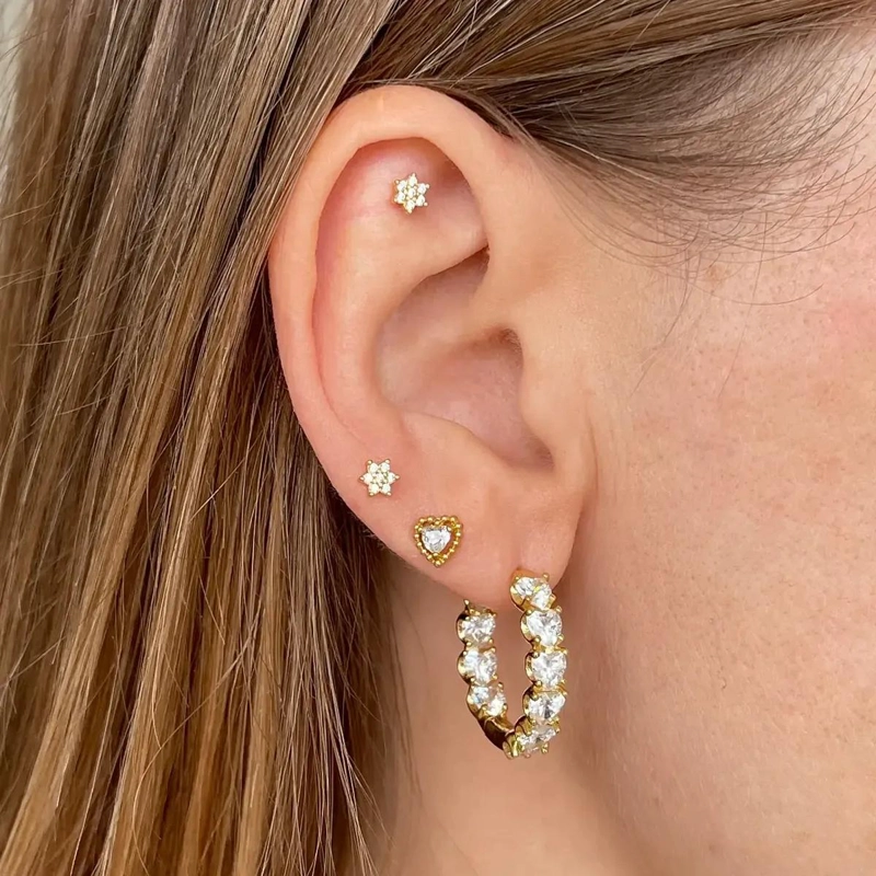 AROS DE CORAZON EN ORO 18K CON CAJA PARA REGALO - 3