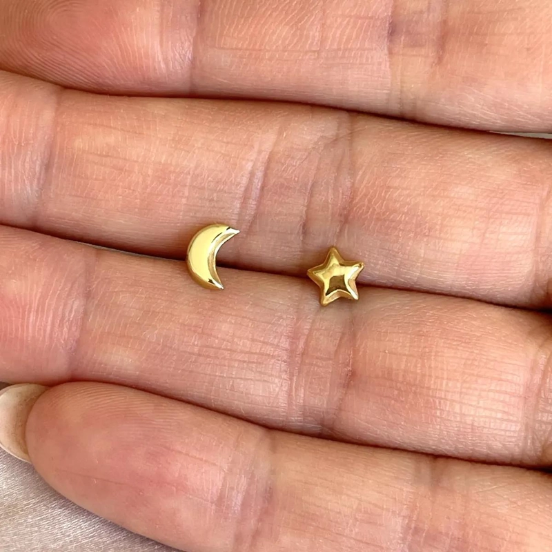 AROS LUNA Y ESTRELLA PEQUEÑOS EN PLATA CHAPADA EN ORO - 3
