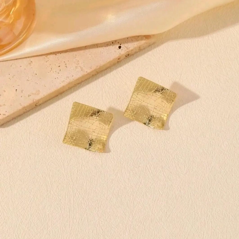 AROS GEOME TRICOS GRANDES BAÑO DE ORO 18K PARA MUJER - 3