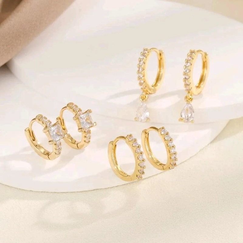 SET DE 3 PARES DE AROS CON CIRCONES Y BAÑO EN ORO 18K PARA SEGUNDAS PERFORCIONES - 3