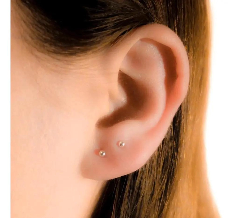 AROS DE PLATA CON DISEÑO DE PLUMA PARA USO DIARIO - 2