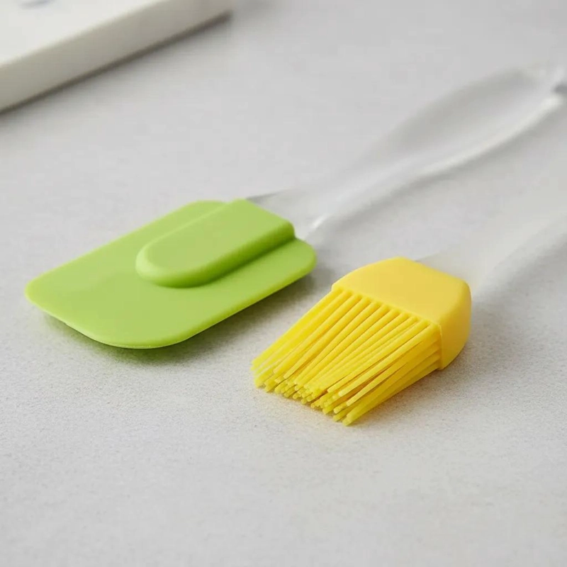 ESPATULA Y BROCHA DE SILICONA PARA REPOSTERIA COLOR VERDE CLARO - 2