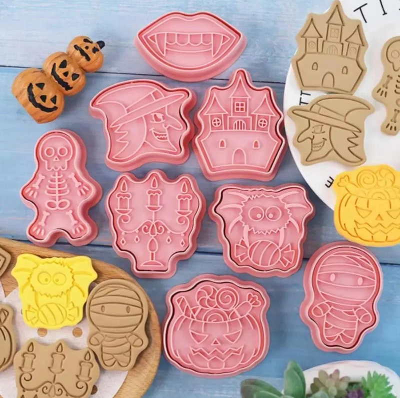 SET DE 8 CORTADORES PARA GALLETAS CON DISEÑOS TEMATICOS DE HALLOWEEN - 2