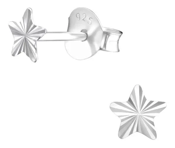 AROS DE PLATA FINA CON DISEÑO DE ESTRELLAS PARA PERFORACIONES - 1