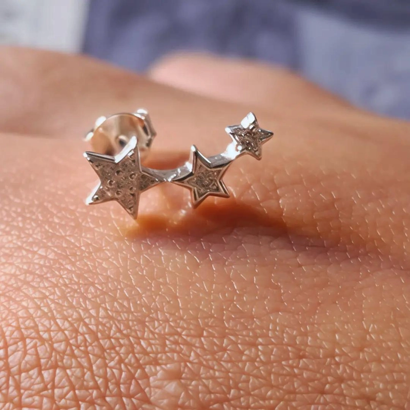 AROS DE PLATA 925 CON DISEÑO DE TRES ESTRELLAS JUNTAS DE 2 CM - 4