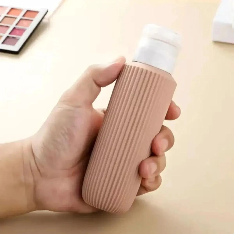 KIT DE VIAJE CON ENVASES RECARGABLES PARA COSME TICOS - 2