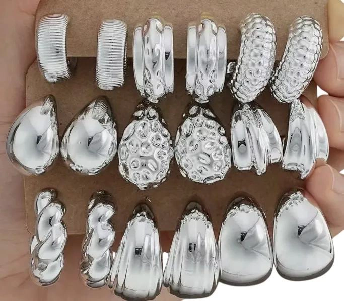 SET DE 9 PARES DE AROS PARA MUJER CON DISEÑO ELEGANTE - 1