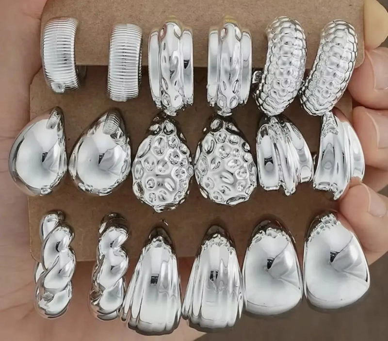 SET DE 9 PARES DE AROS PARA MUJER CON DISEÑO ELEGANTE - 2
