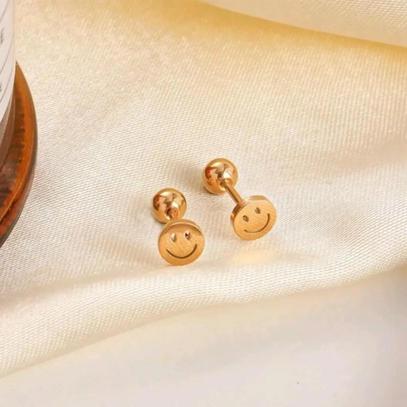 AROS CARITA FELIZ PARA NIÑAS CON TOPE TORNILLO EN ORO 18K - 5